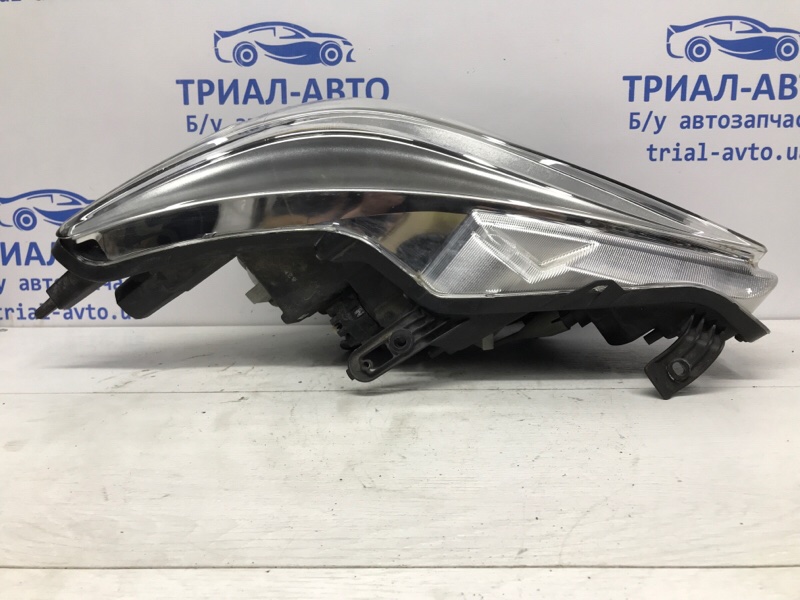 Фара левая галоген Q50 2013- V37 2.2 diesel OM651