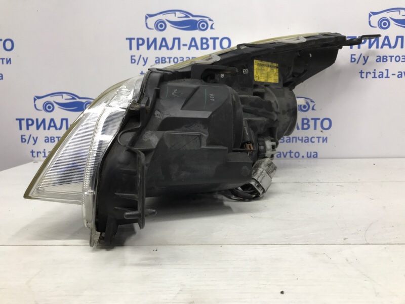 Фара правая Ксенон Outback 2009-2014 BR 2.5 бензин Ej253