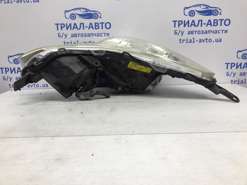 Фара правая Ксенон Outback 2009-2014 BR 2.5 бензин Ej253
