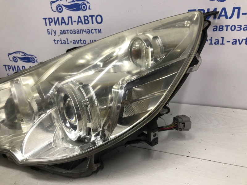 Фара левая Ксенон Outback 2009-2014 BR 2.5 бензин Ej253