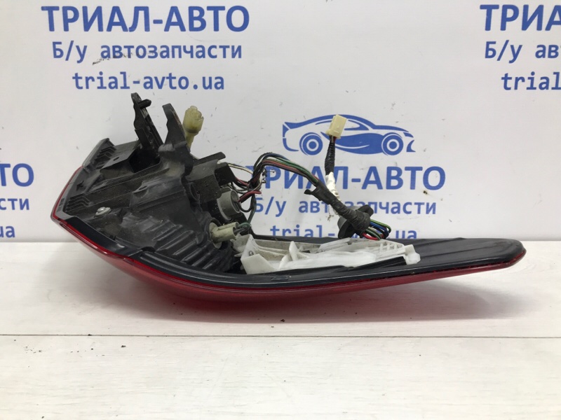 Фонарь задний внешний правый Outback 2009-2014 BR 2.5 бензин Ej253