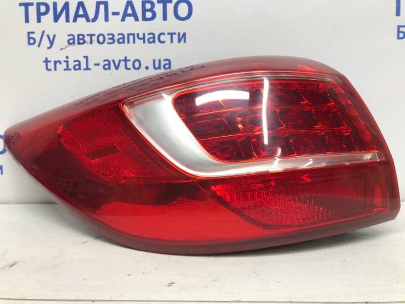 Фонарь задний внешний левый KIA Sportage 2010-2016 SL 1.7 diesel D4FD 92410-3W010 Б/У