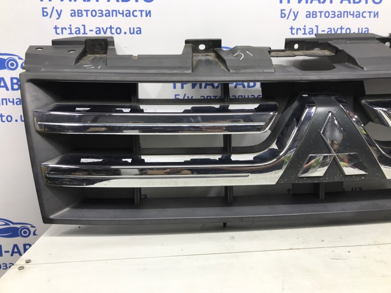 Решетка радиатора Pajero Wagon 2006-2022 4 3.2 Дизель 4M41