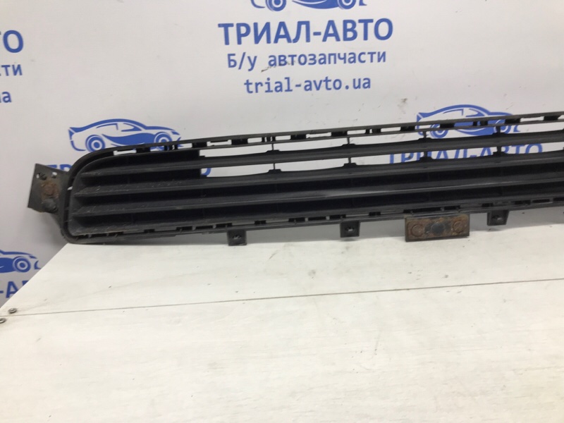Решетка бампера центральная Q50 2013- V37 2.2 diesel OM651