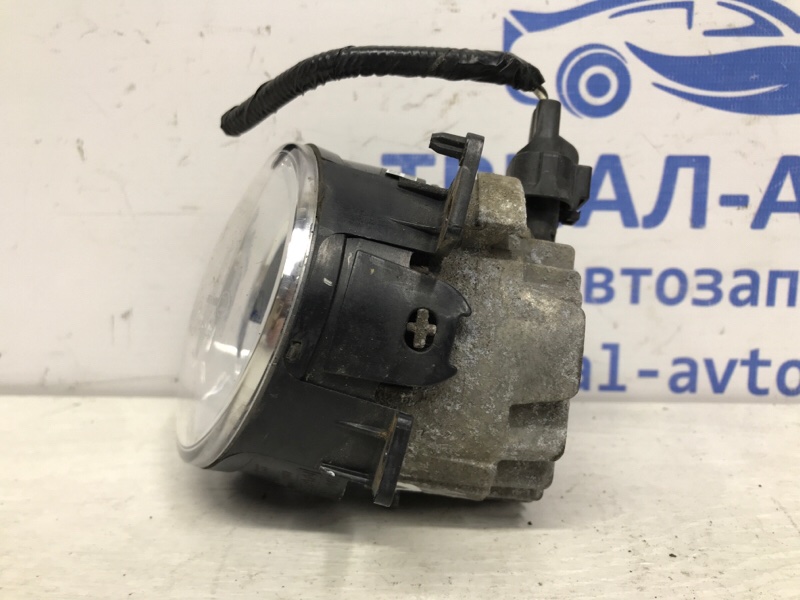 Фара противотуманная правая Q50 2013- V37 2.2 diesel OM651
