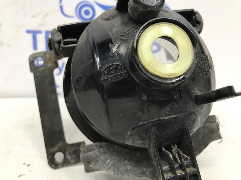Фара противотуманная левая Tucson 2004-2009 JM 2.0 diesel D4EA