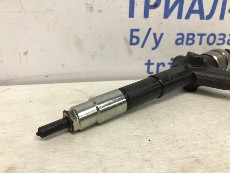 Форсунка топливная Pathfinder 2004-2014 R51 2.5 Diesel YD25DDTI