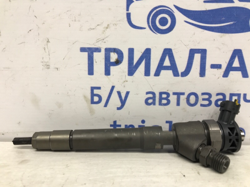 Форсунка топливная Nissan X-Trail 2014-2021 T32 1.6 diesel R9M 1660000Q2D Б/У