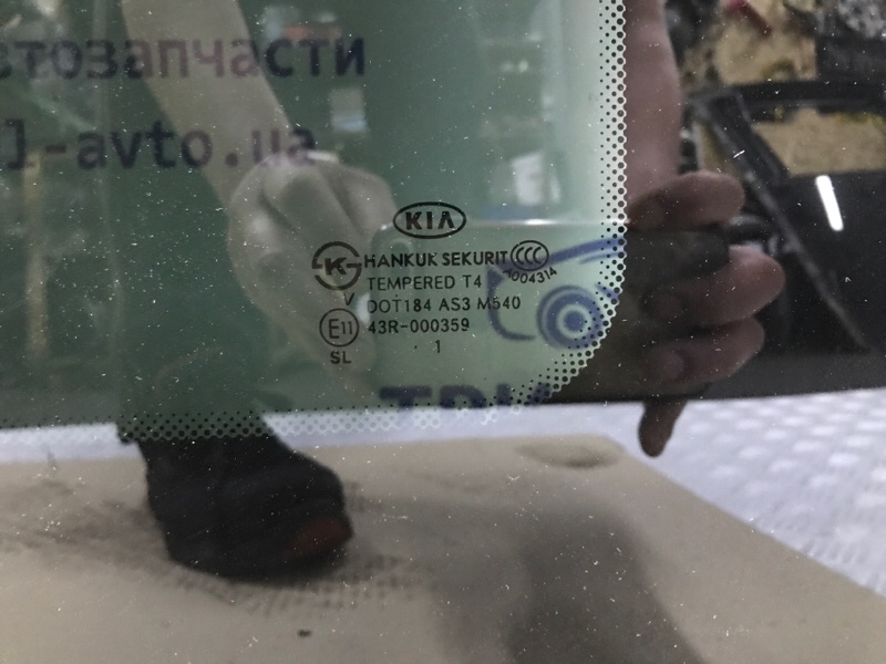 Стекло панорамной крыши переднее Sportage 2010-2016 SL 1.7 diesel D4FD