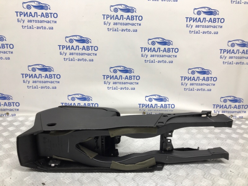 Подлокотник Outback 2009-2014 BR 2.5 бензин Ej253