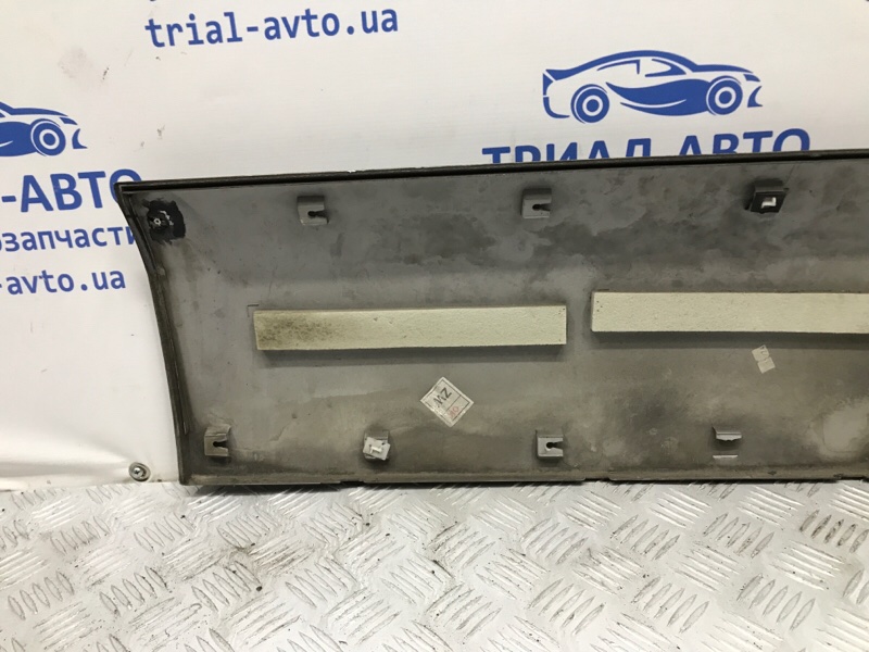 Накладка двери задняя правая Tucson 2004-2010 JM 2.0 diesel D4EA