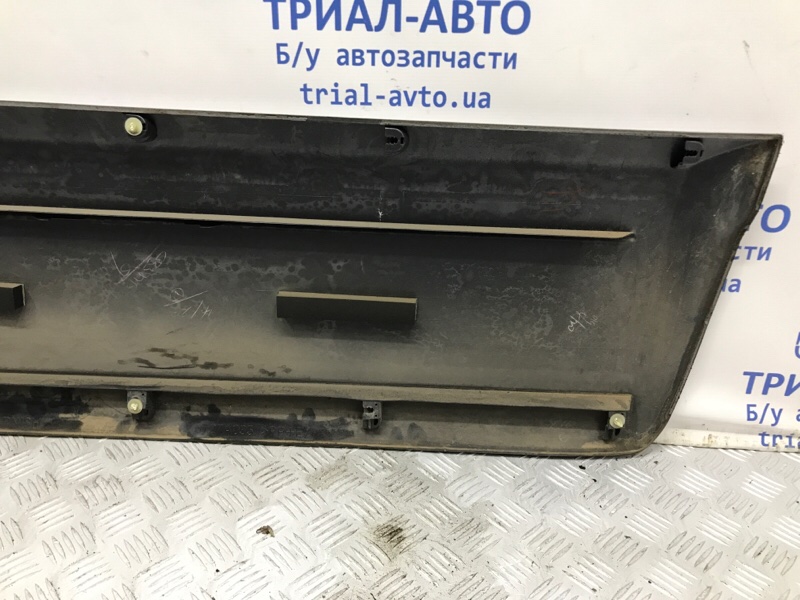 Накладка двери передняя левая Pajero Wagon 2006-2022 4 3.2 Дизель 4M41