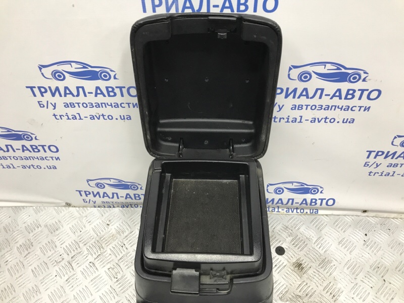 Подлокотник Pajero Wagon 2006-2022 4 3.2 Дизель 4M41
