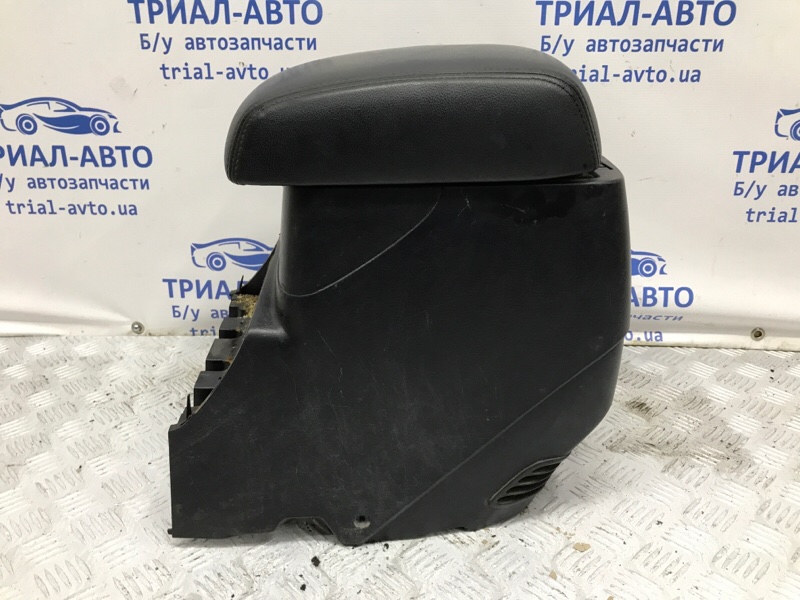 Подлокотник Pajero Wagon 2006-2022 4 3.2 Дизель 4M41