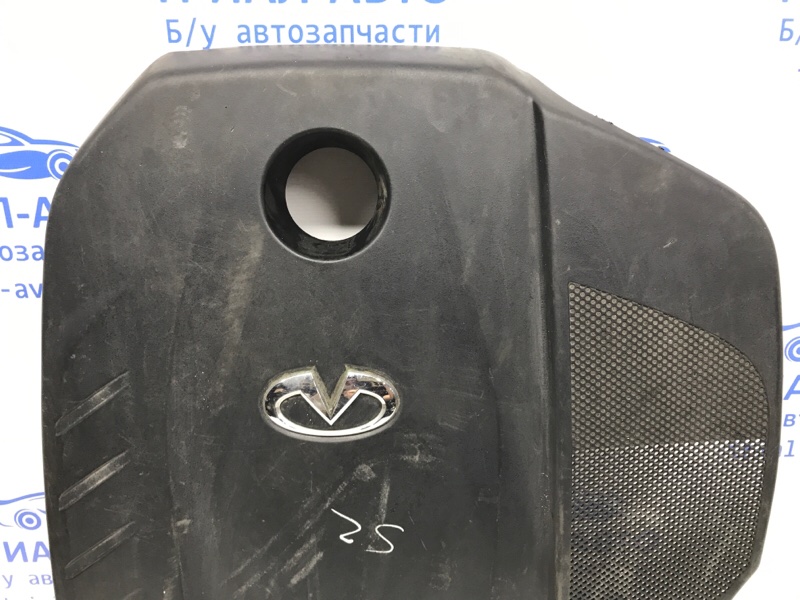 Декоративная крышка ДВС Q50 2013- V37 2.2 diesel OM651