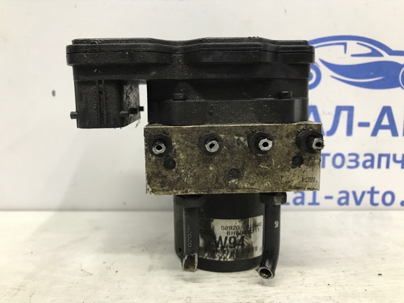 Блок abs KIA Sportage 2010-2016 SL 1.7 diesel D4FD 589203U940 Б/У
