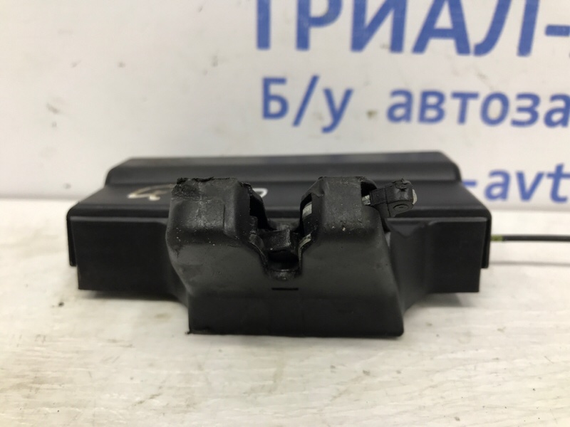 Замок крышки багажника Q50 2013- V37 2.2 diesel OM651