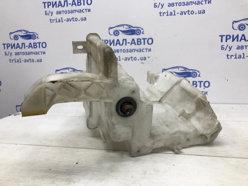 Бачок омывателя Q50 2013- V37 2.2 diesel OM651