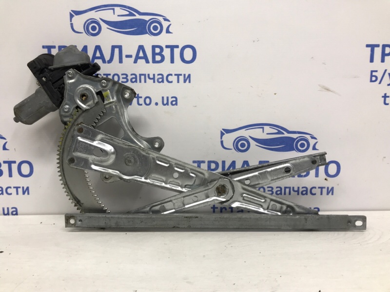Стеклоподъемник задний правый Q50 2013- V37 2.2 diesel OM651