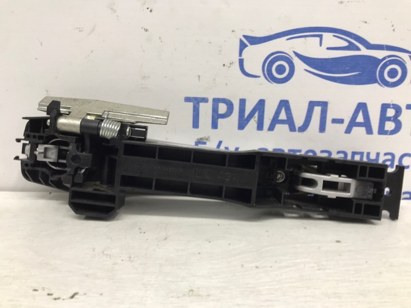 Ручка двери внешняя передняя левая Infiniti Q50 V37 2.2 diesel OM651