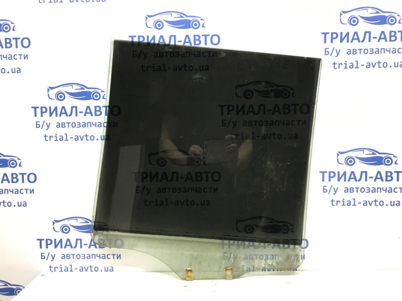 Стекло двери заднее правое Mitsubishi Pajero Wagon 4 3.2 Дизель 4M41