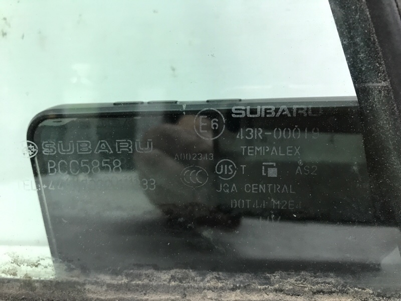 Стекло двери задней левой (форточка) Subaru Outback BR 2.5 бензин Ej253