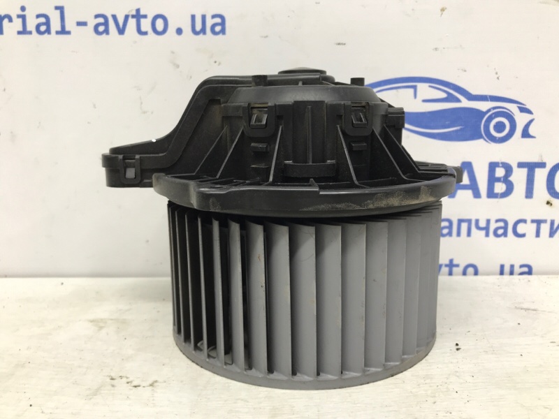 Моторчик печки Kia Sportage 2010-2016 SL 1.7 diesel D4FD 971132Y500 Б/У