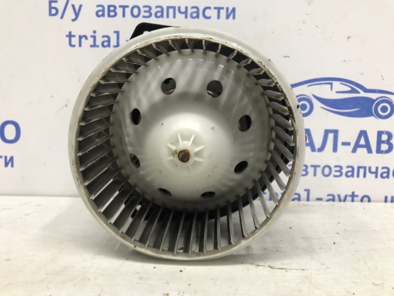 Моторчик печки Q50 2013- V37 2.2 diesel OM651
