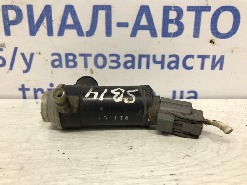 Насос омывателя стекла Subaru Outback 2009-2014 BR 2.5 бензин Ej253 86611AG220 Б/У