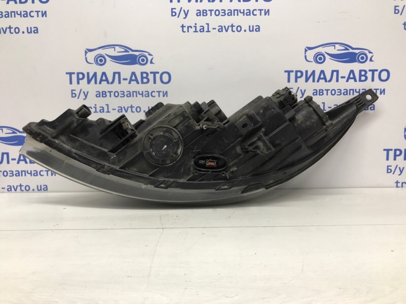 Фара правая Ксенон Sportage 2010-2016 SL 1.7 diesel D4FD
