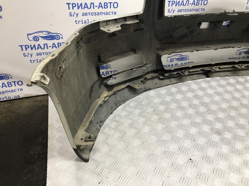 Бампер передний Avensis 2003-2009 T25 1.8 бензин 1ZZFE