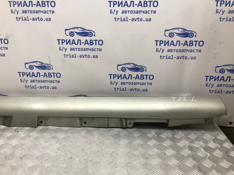 Накладка порога внешняя левая Toyota Avensis T25 1.8 бензин 1ZZFE