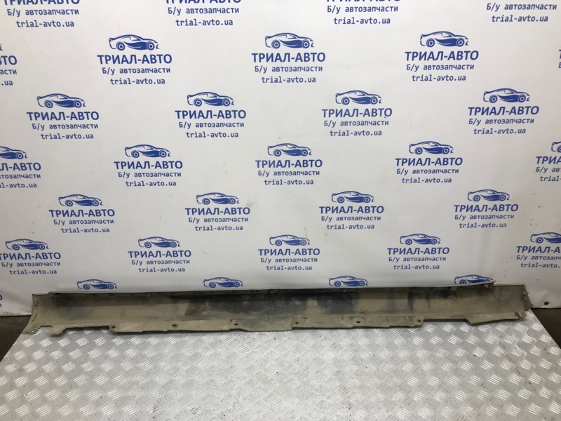Накладка порога внешняя правая Avensis 2003-2009 T25 1.8 бензин 1ZZFE