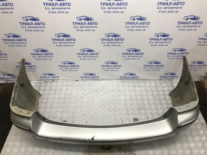 Бампер задний Avensis 2003-2009 T25 1.8 бензин 1ZZFE