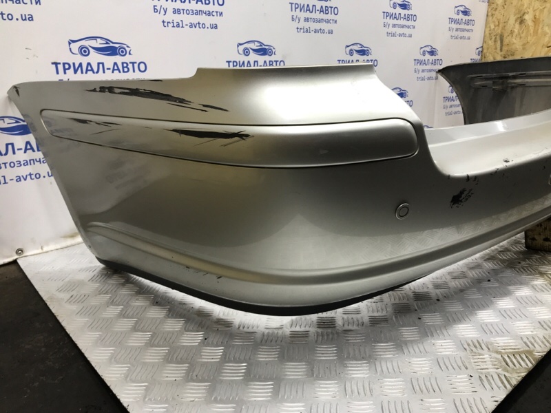 Бампер задний Toyota Avensis T25 1.8 бензин 1ZZFE