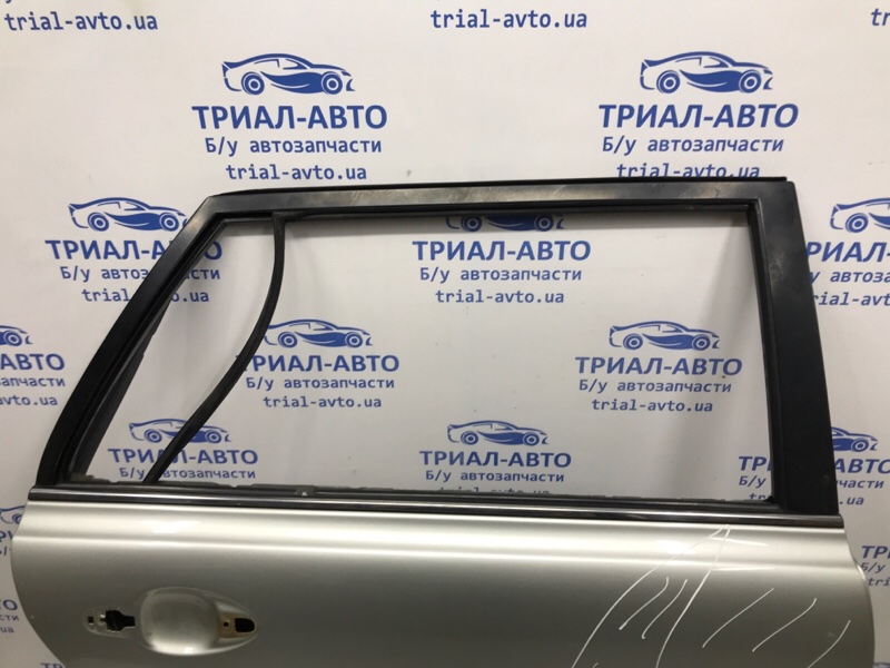 Дверь задняя правая Avensis 2003-2009 T25 1.8 бензин 1ZZFE