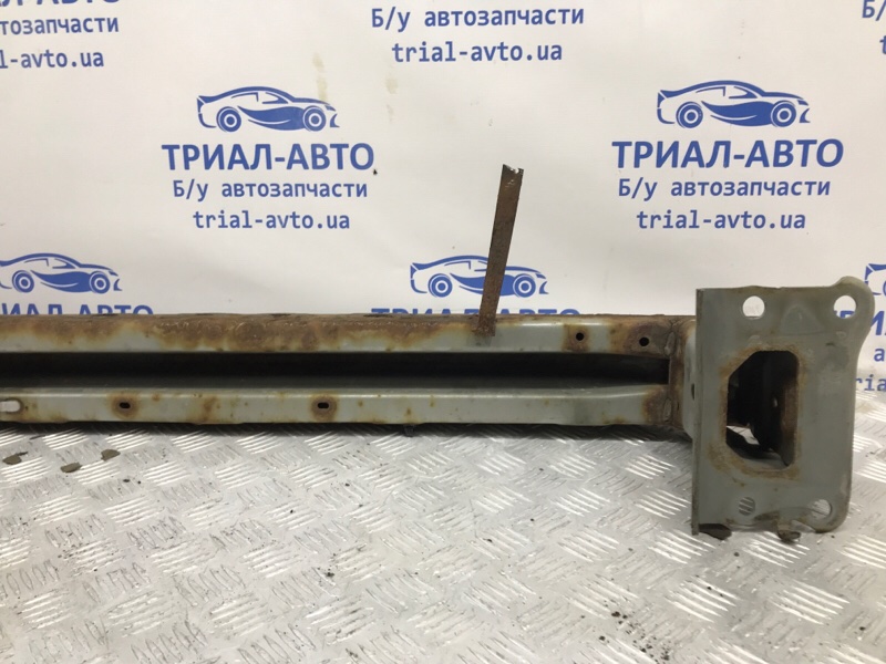 Усилитель бампера передний Avensis 2002-2010 T25 1.8 бензин 1ZZFE