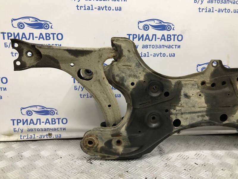 Балка передней подвески Avensis 2003-2009 T25 1.8 бензин 1ZZFE