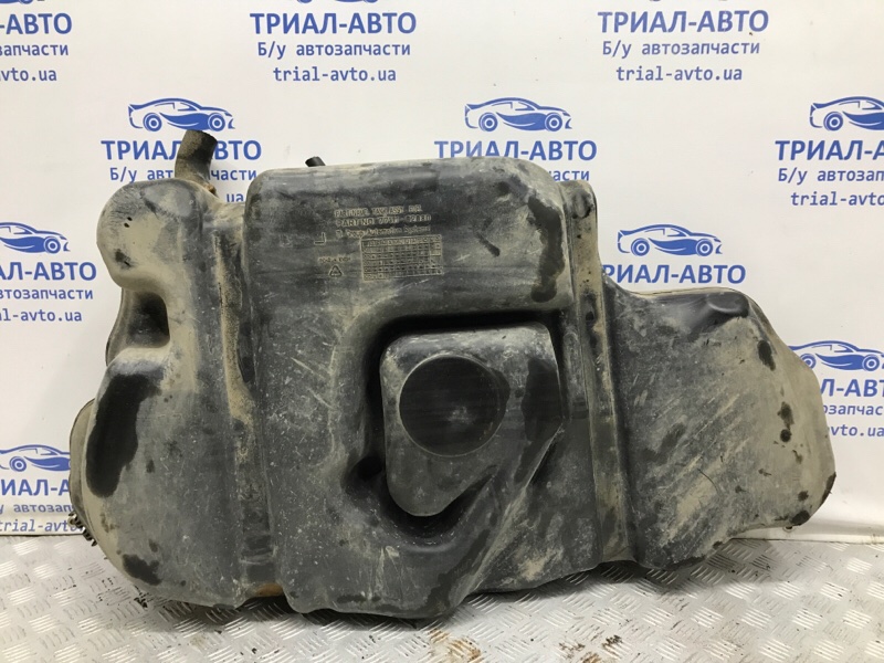 Бак топливный пластик Avensis 2003-2009 T25 1.8 бензин 1ZZFE