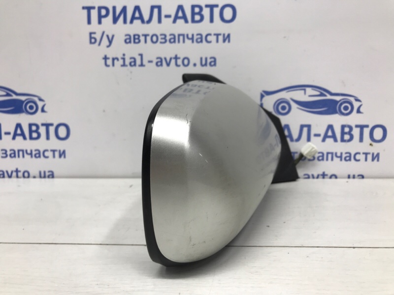 Зеркало правое Toyota Avensis T25 1.8 бензин 1ZZFE
