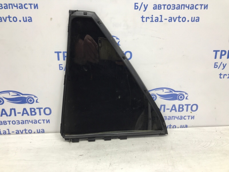 Стекло двери задней правой (форточка) Toyota Avensis T25 1.8 бензин 1ZZFE