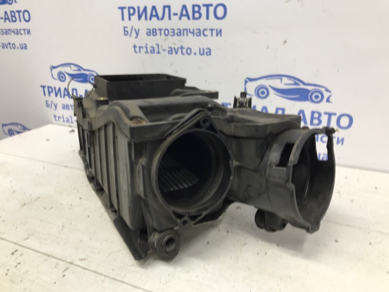 Корпус воздушного фильтра Q50 2013- V37 2.2 diesel OM651