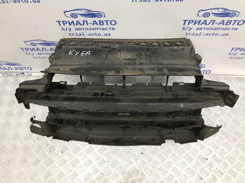 Дефлектор радиатора Kuga 2013-2019 CBS 2.0 diesel
