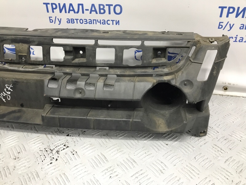 Решетка бампера центральная Ford Kuga CBS 2.0 diesel