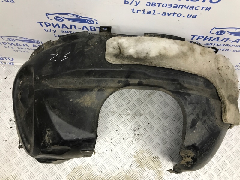 Подкрылок передний правый Ford Kuga CBS 2.0 diesel