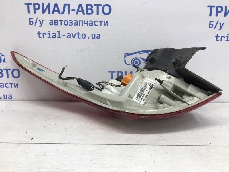 Фонарь задний внешний правый Kuga 2013-2019 CBS 2.0 diesel