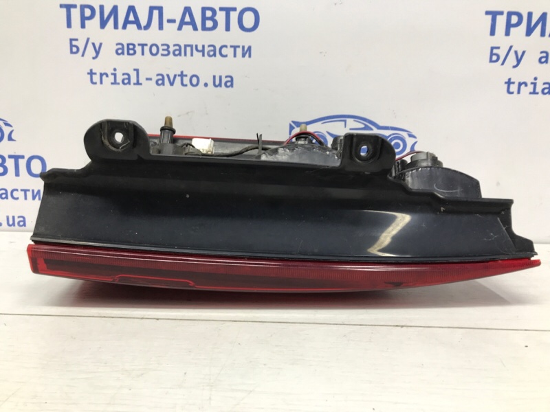 Фонарь задний внешний правый Pajero Wagon 1999-2006 3 3.2 Дизель 4M41