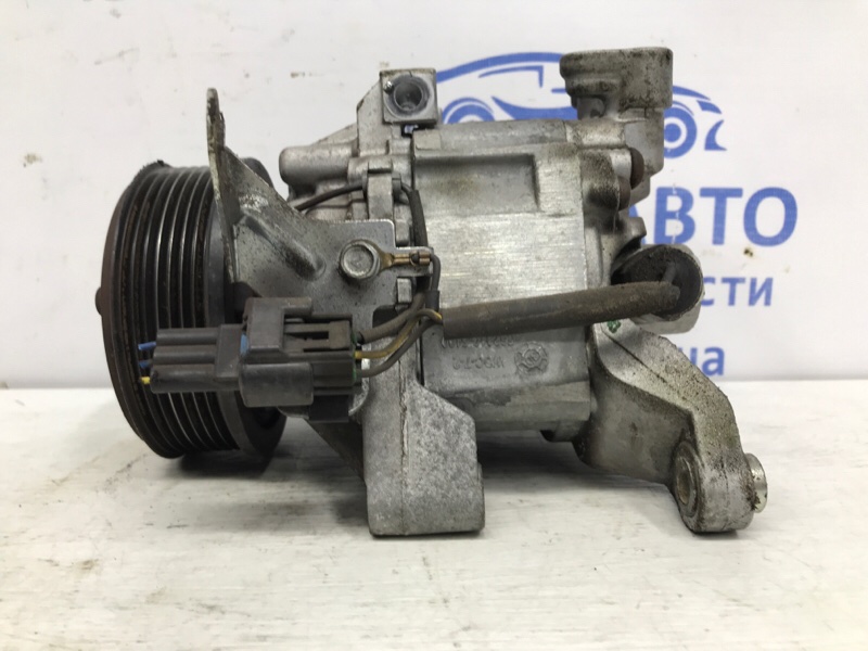 Компрессор кондиционера Subaru Forester 2012-2018 SJ 2.0 diesel EE20Z 73111FJ020 Б/У