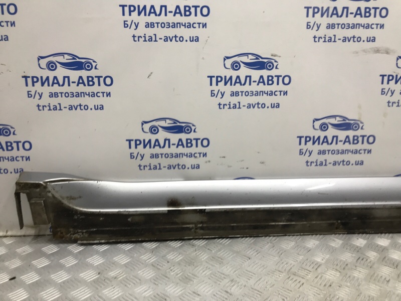 Накладка порога внешняя правая Pajero Wagon 1999-2006 3 3.2 Дизель 4M41