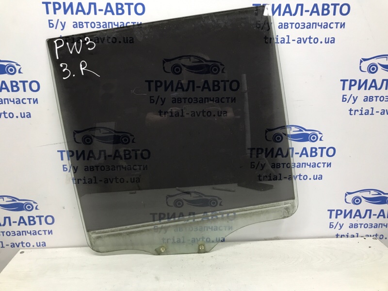 Стекло двери заднее правое Mitsubishi Pajero Wagon 1999-2006 3 3.2 Дизель 4M41 MR436982 Б/У